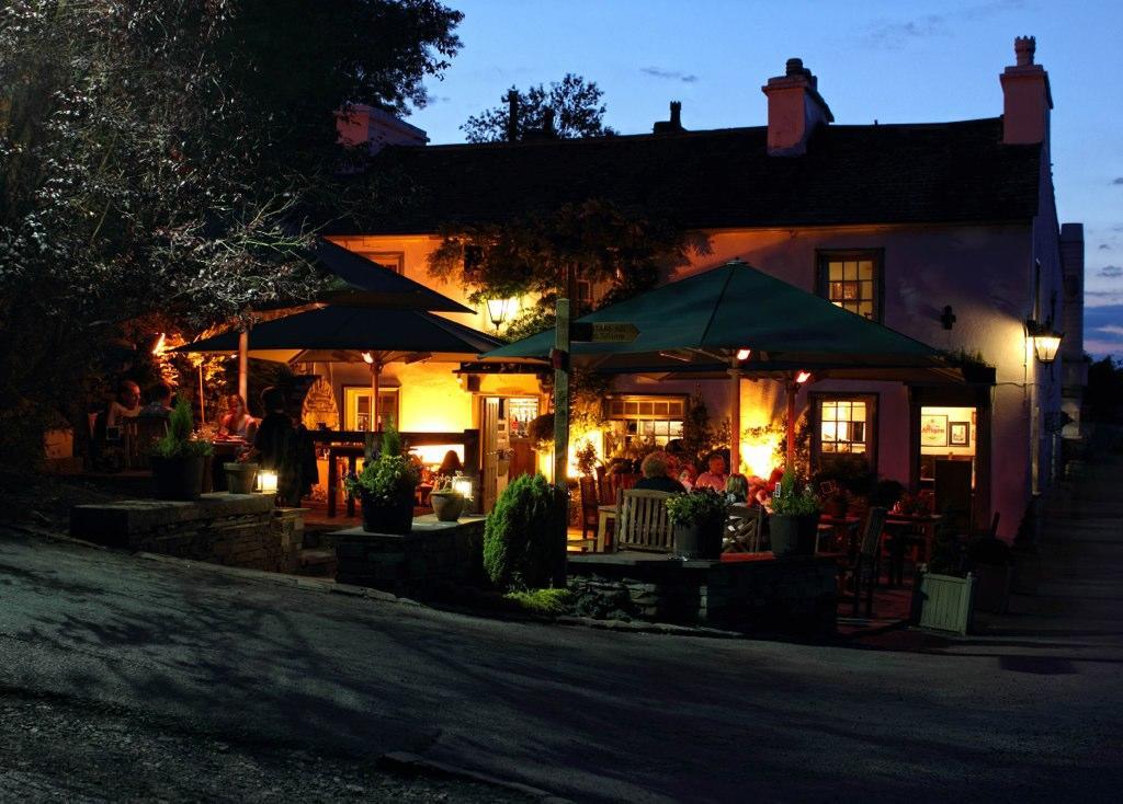 Mason'S Arms Hotel Bowland Bridge Exterior foto
